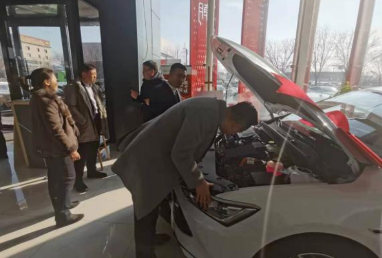 迎賓汽車公司走訪新能源車企，尋求合作發(fā)展新模式